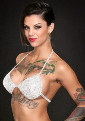 Порно звезда Bonnie Rotten